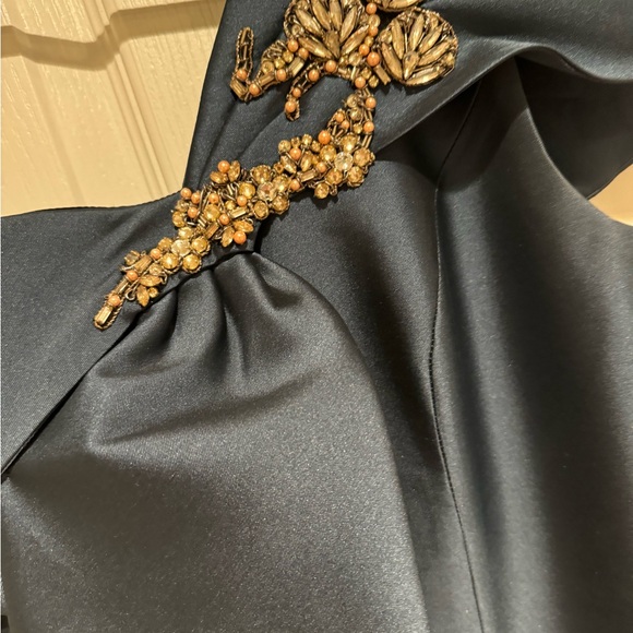 Stunning Mother of the bride or groom gown - Picture 9 of 12